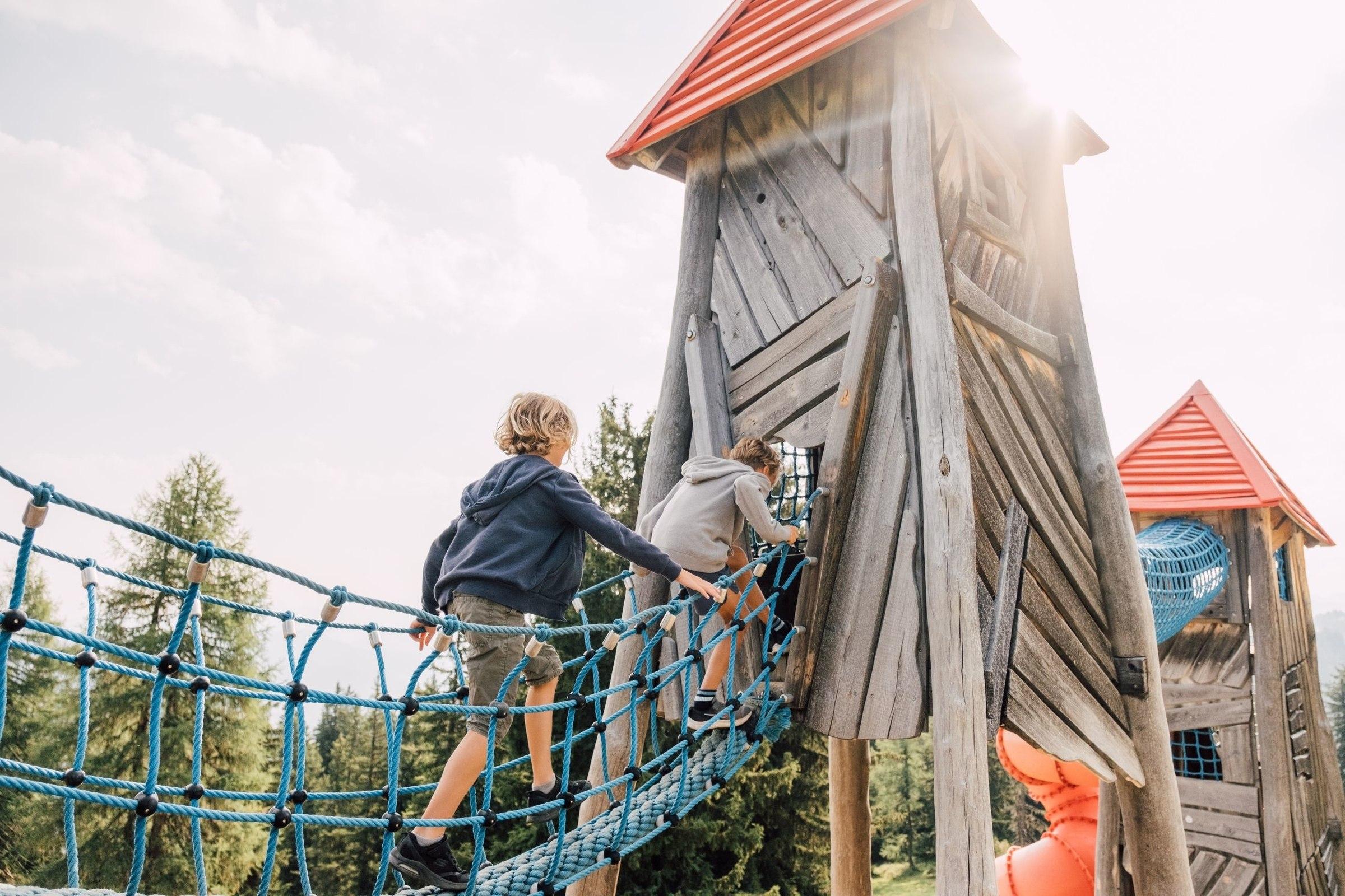 Alpendorf Spielplatz 