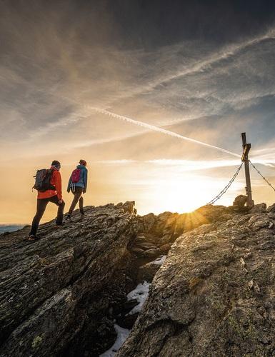 Summit bliss & culinary delights: sunrise with breakfast on the mountain X