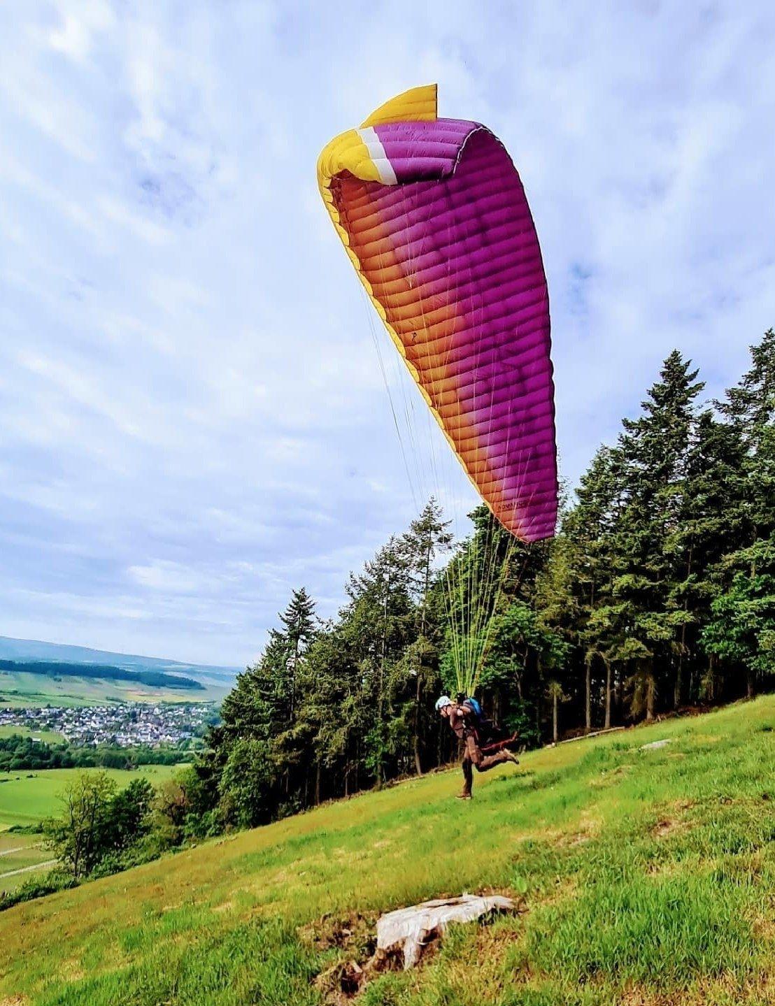 Tandemflug über die Mosellandschaft