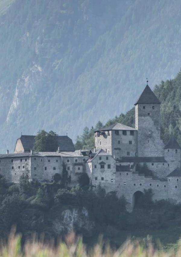 Besichtigung der Burg Taufers