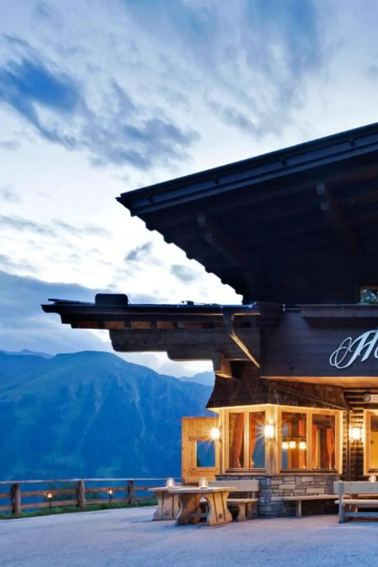 Höllensteinhütte in Lanersbach