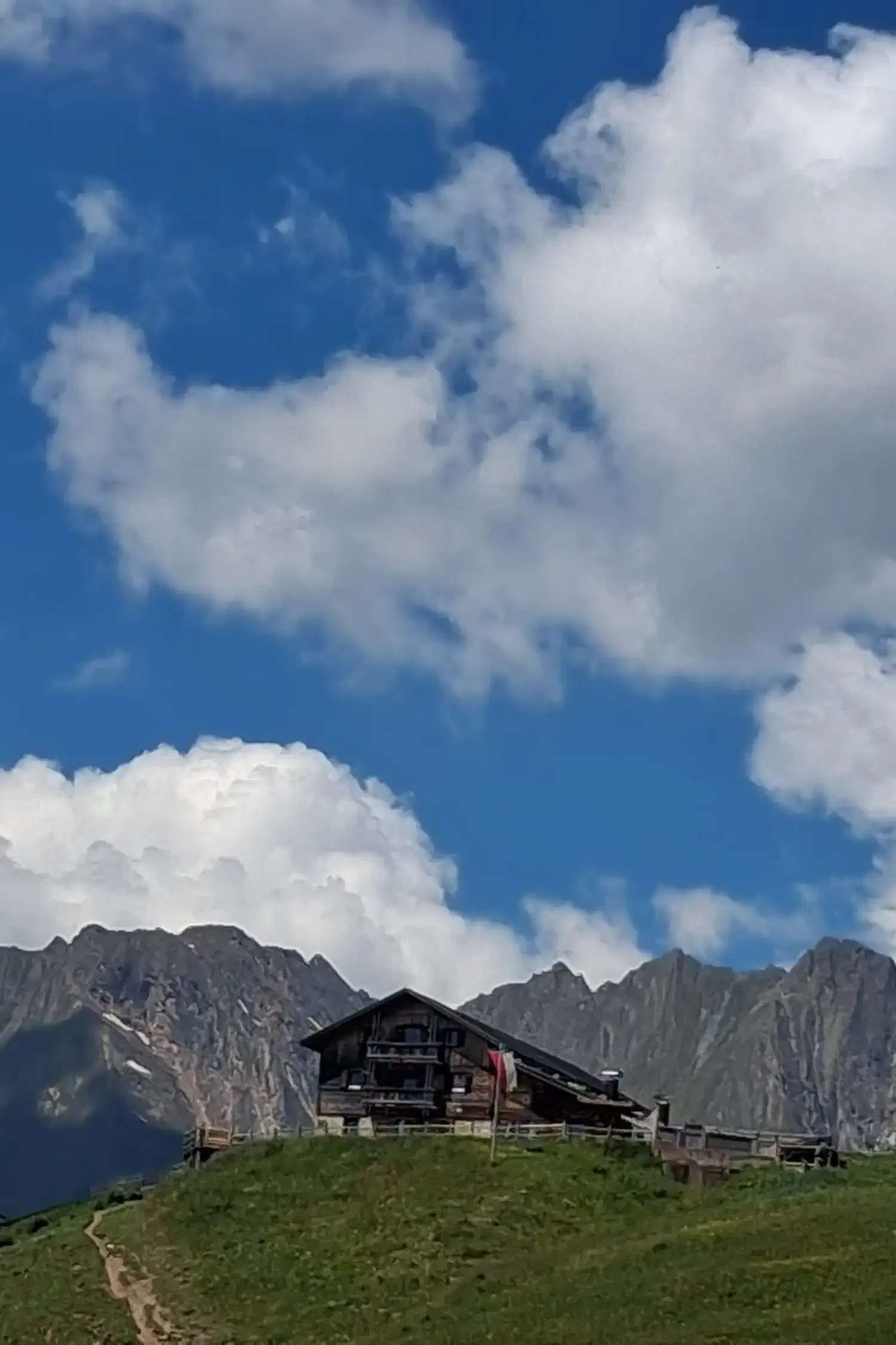 Hike | Gampiel Hut*