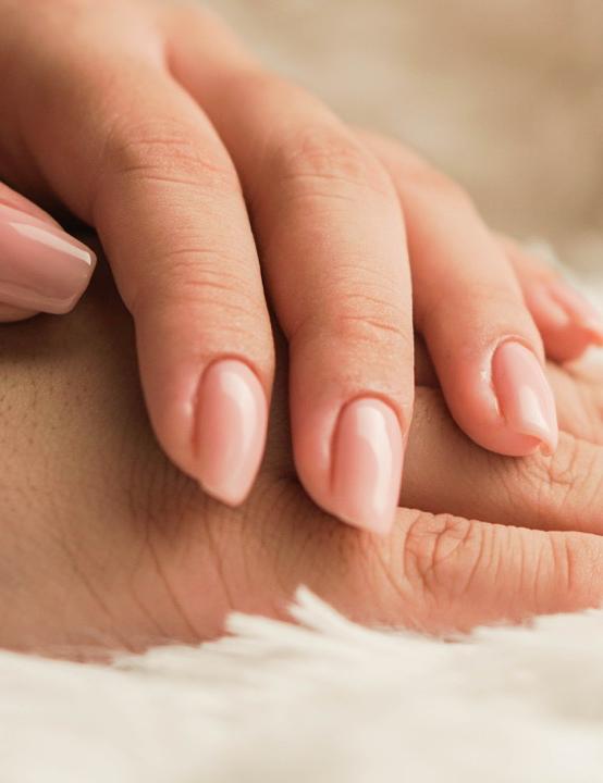 GROOMED HANDS AND FEET