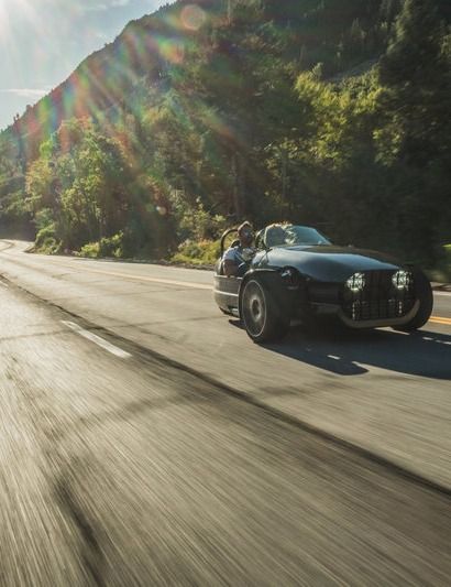 VANDERHALL sports car experience