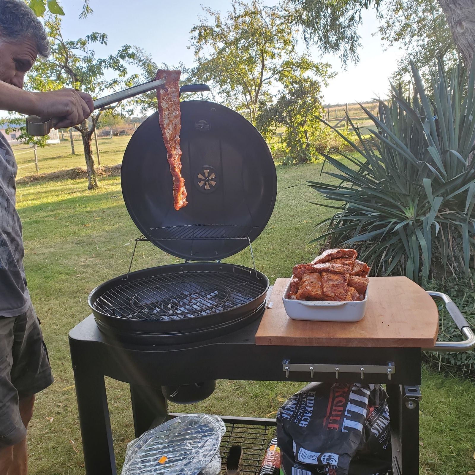 Barbecue evening at sunset - pure enjoyment!