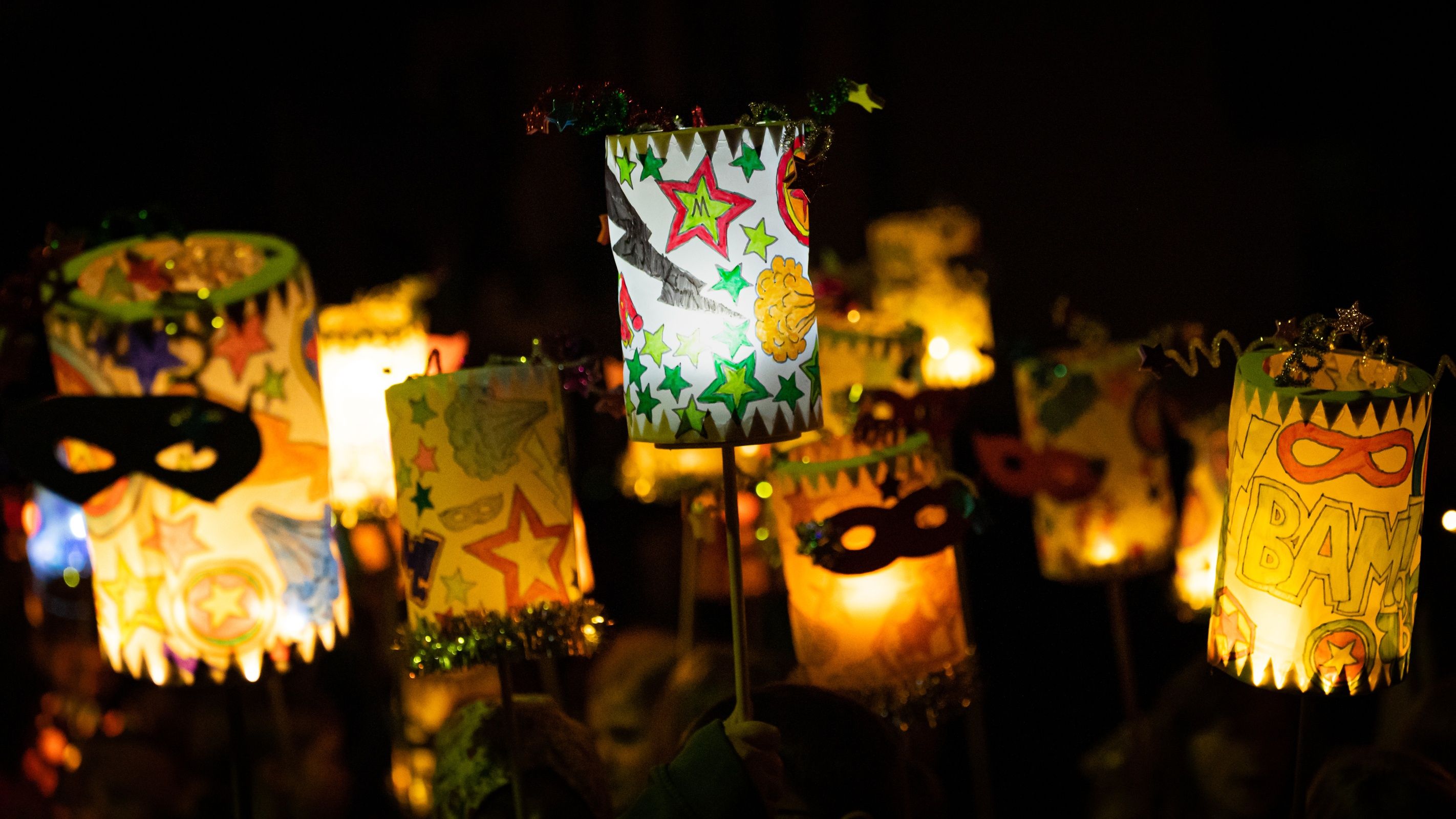 Herbst-Windlichter basteln 