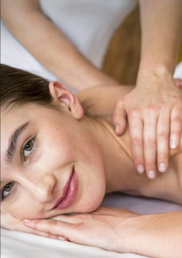 Klassische-, Aromaöl-Massage, Lymphdrainage