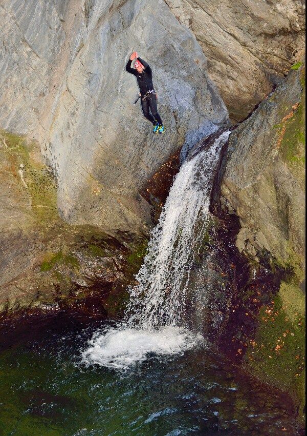 CANYONING - Pure Action