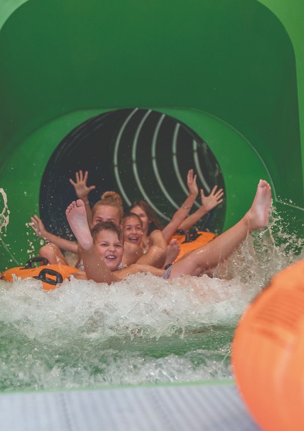 Tagesbadeerlebnis im Aqua Dome 