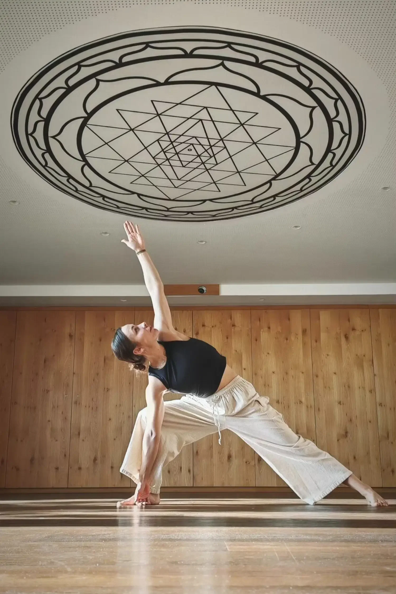 "Yoga am Morgen - Energie wecken" mit Danica  *
