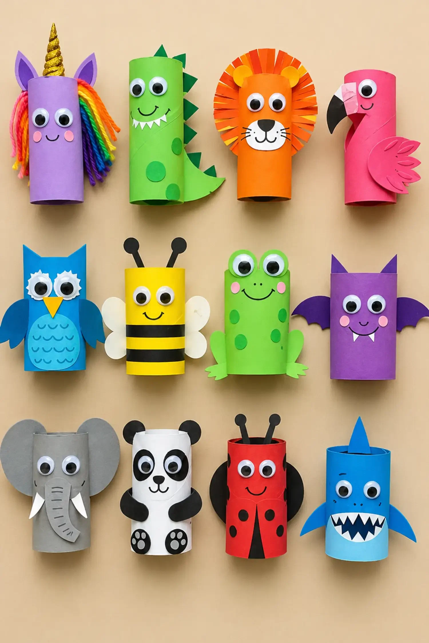 Bunte Tiere aus Papierrollen
