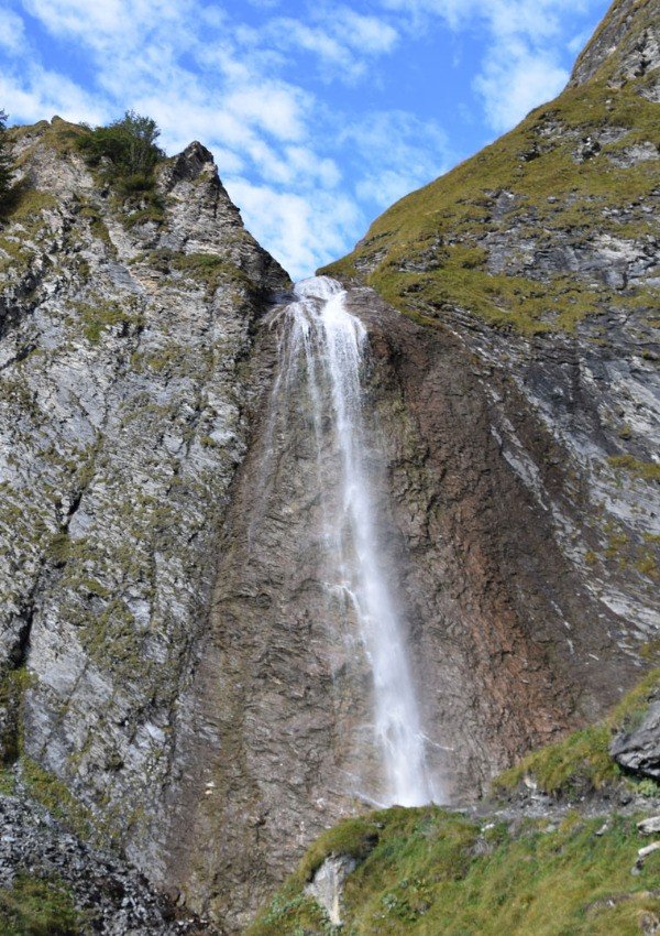 Hike from Hintertux to the Schleier Waterfall and back via the Bichlalm with Michele