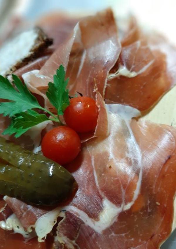 Pantry - Delicious & seasonal snacks for self service