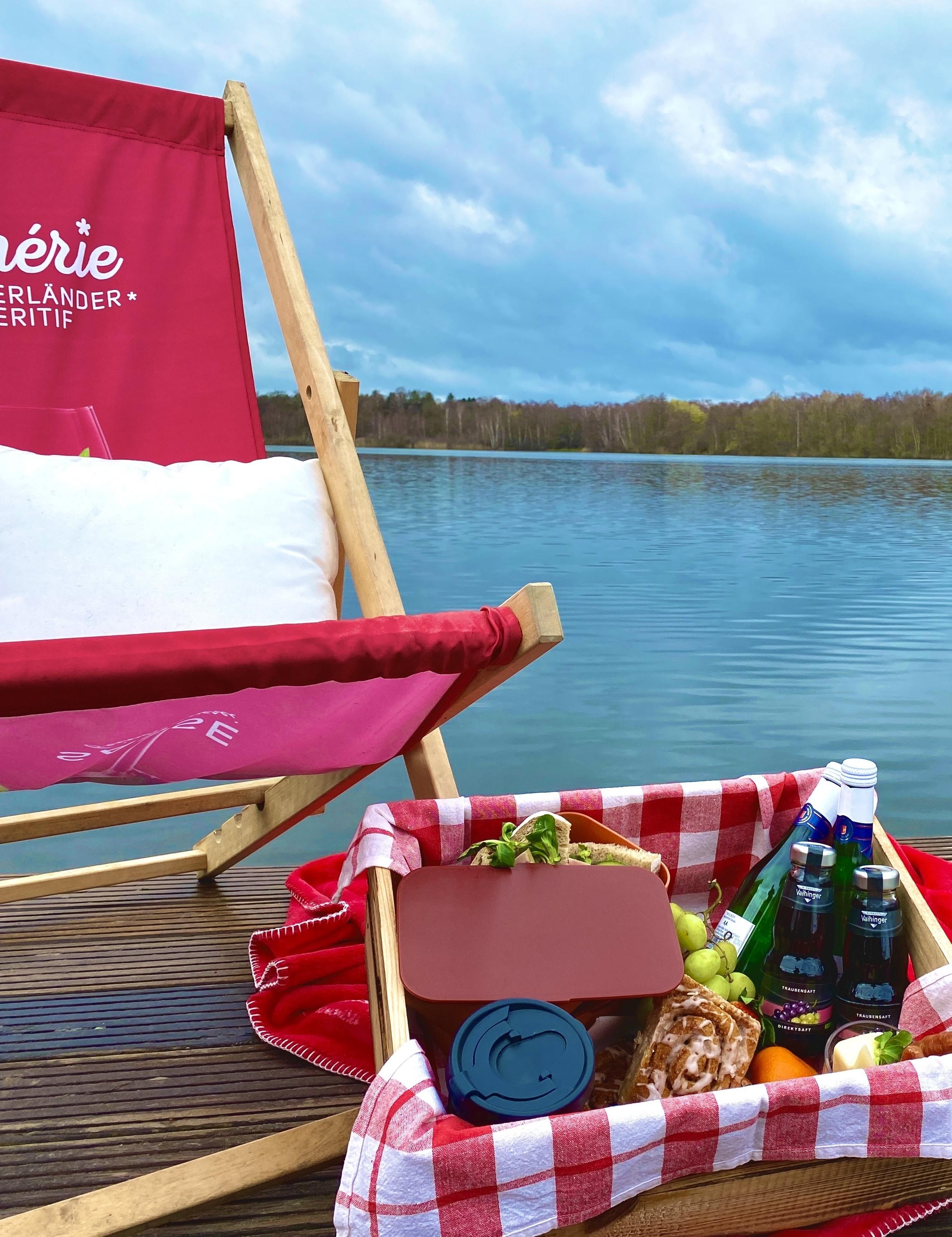 Picknick auf dem See