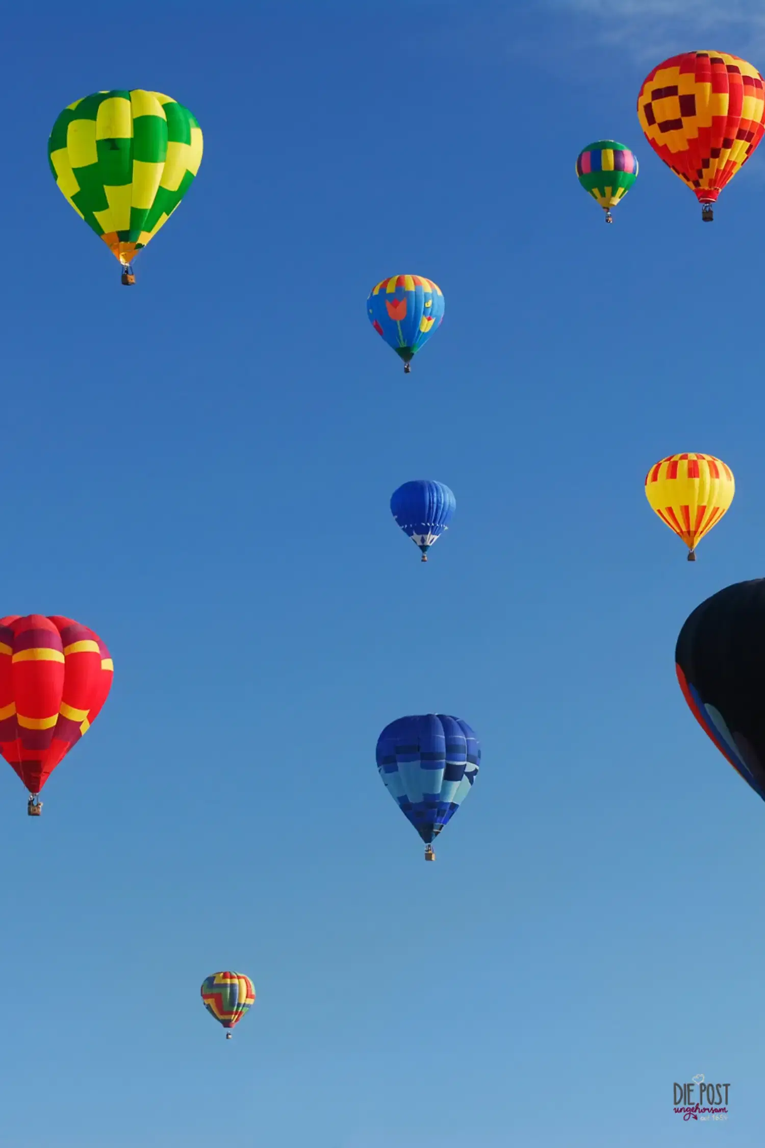Ballonfahrt über die Alpen