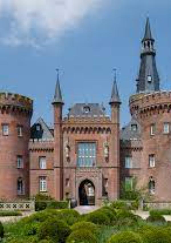 Museums & Exhibitions