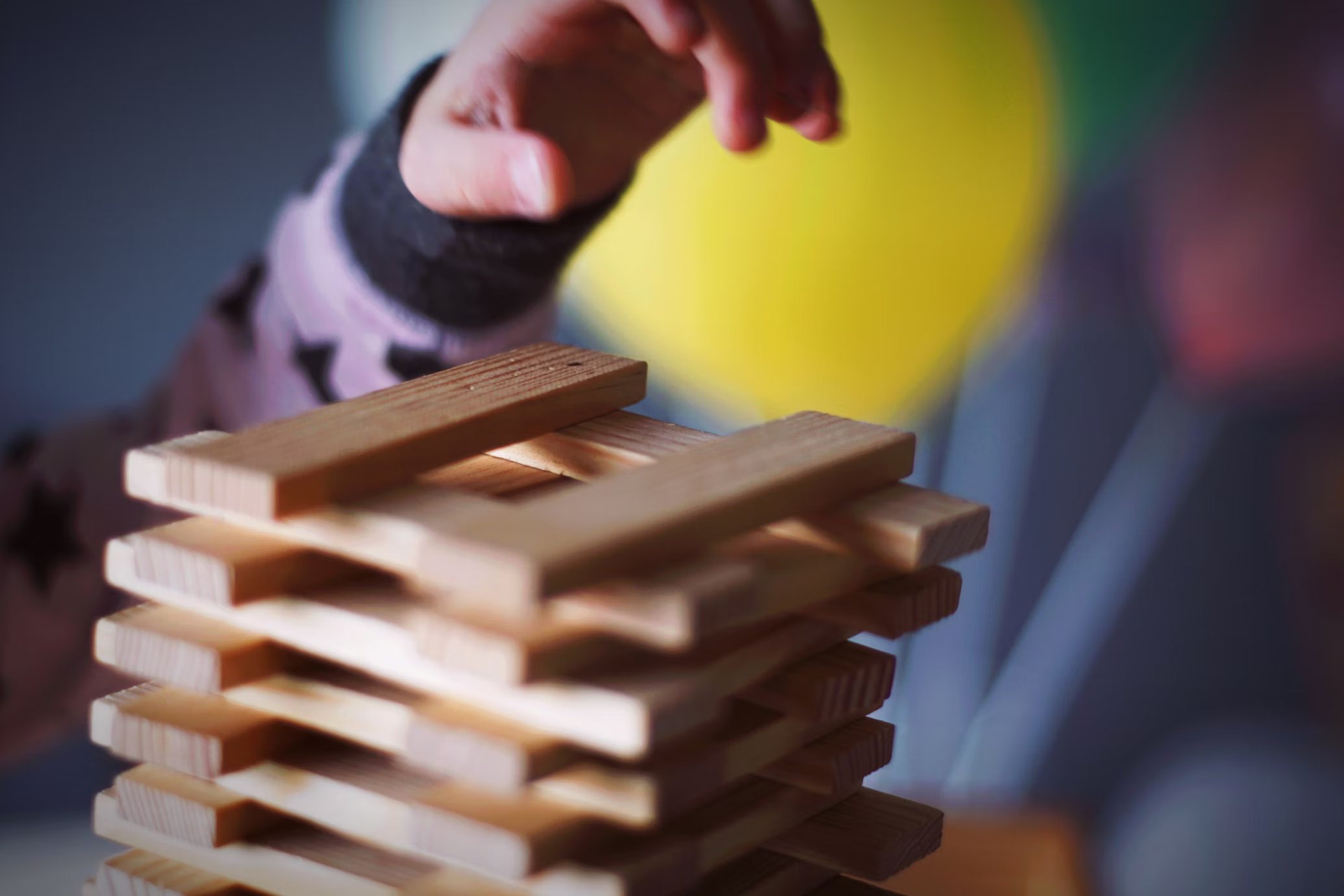 Building Kapla towers