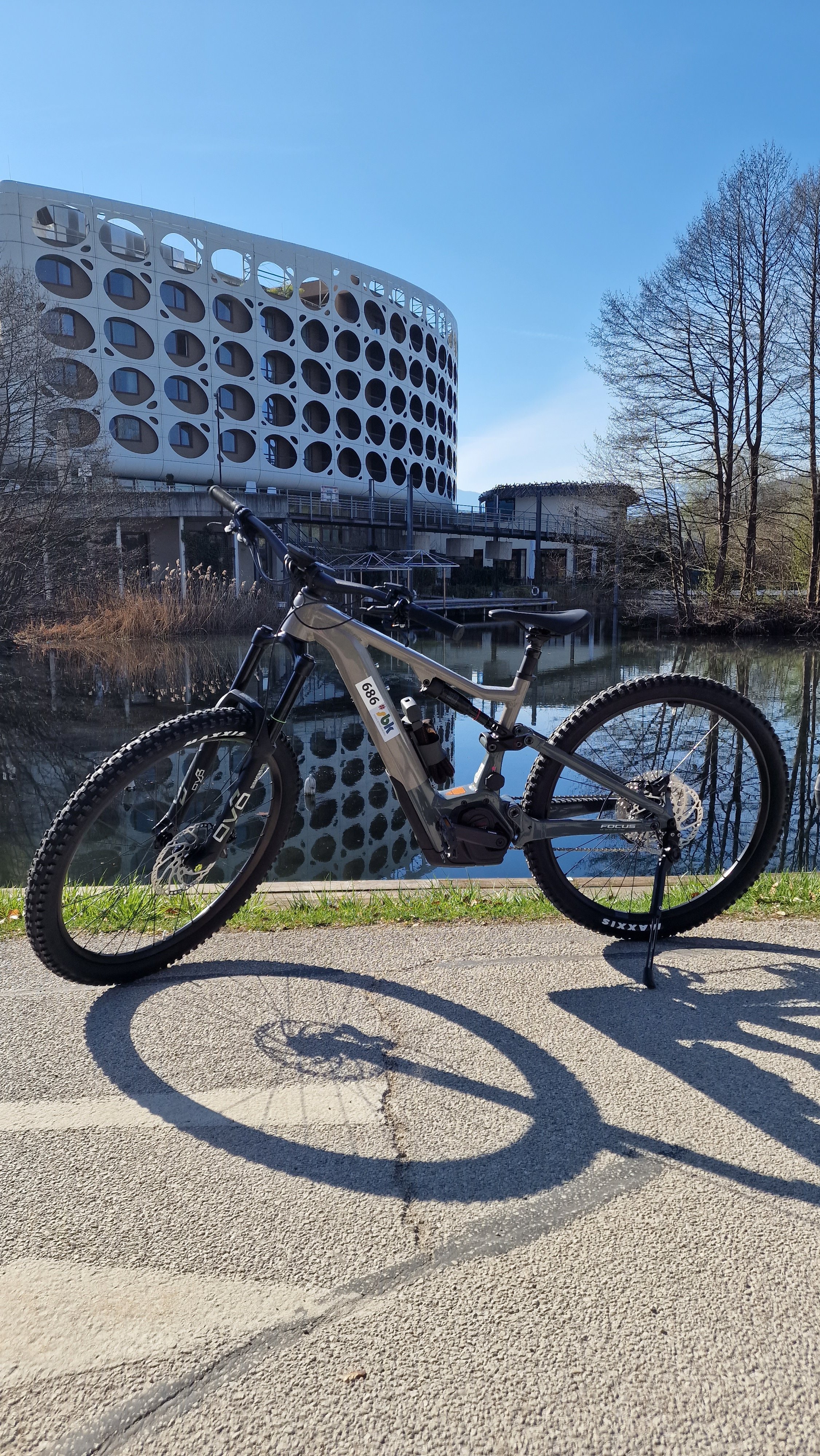 E-mountain bikes