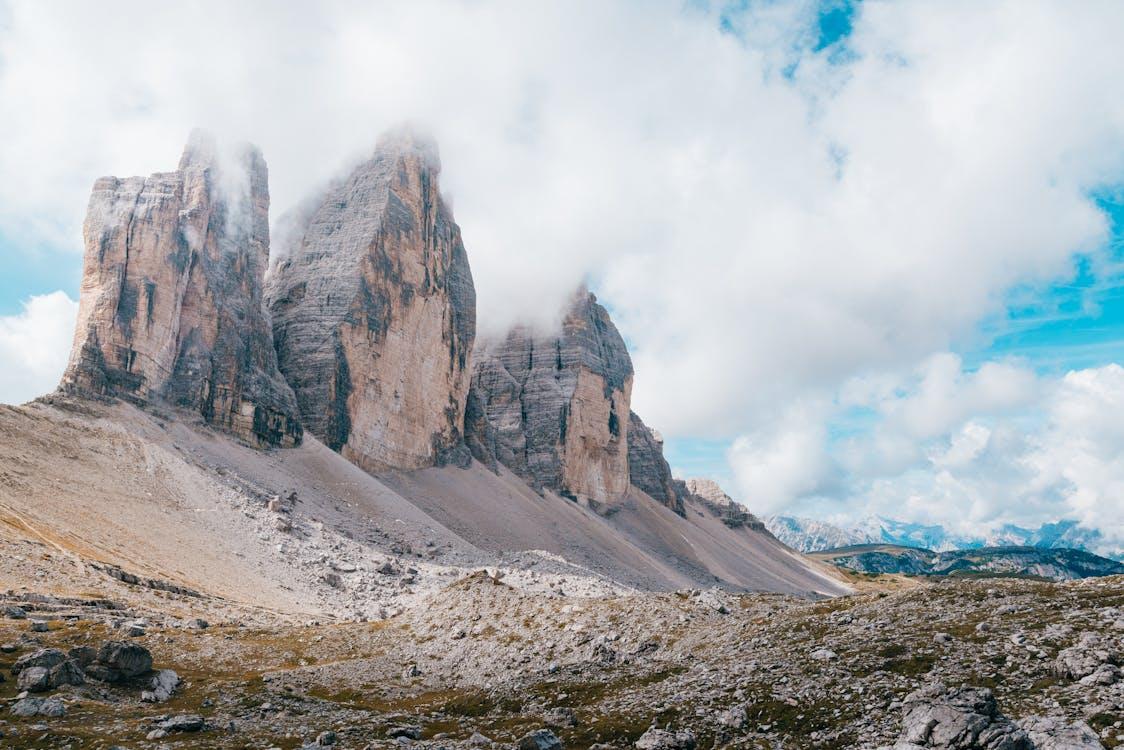 Shuttle Three Peaks