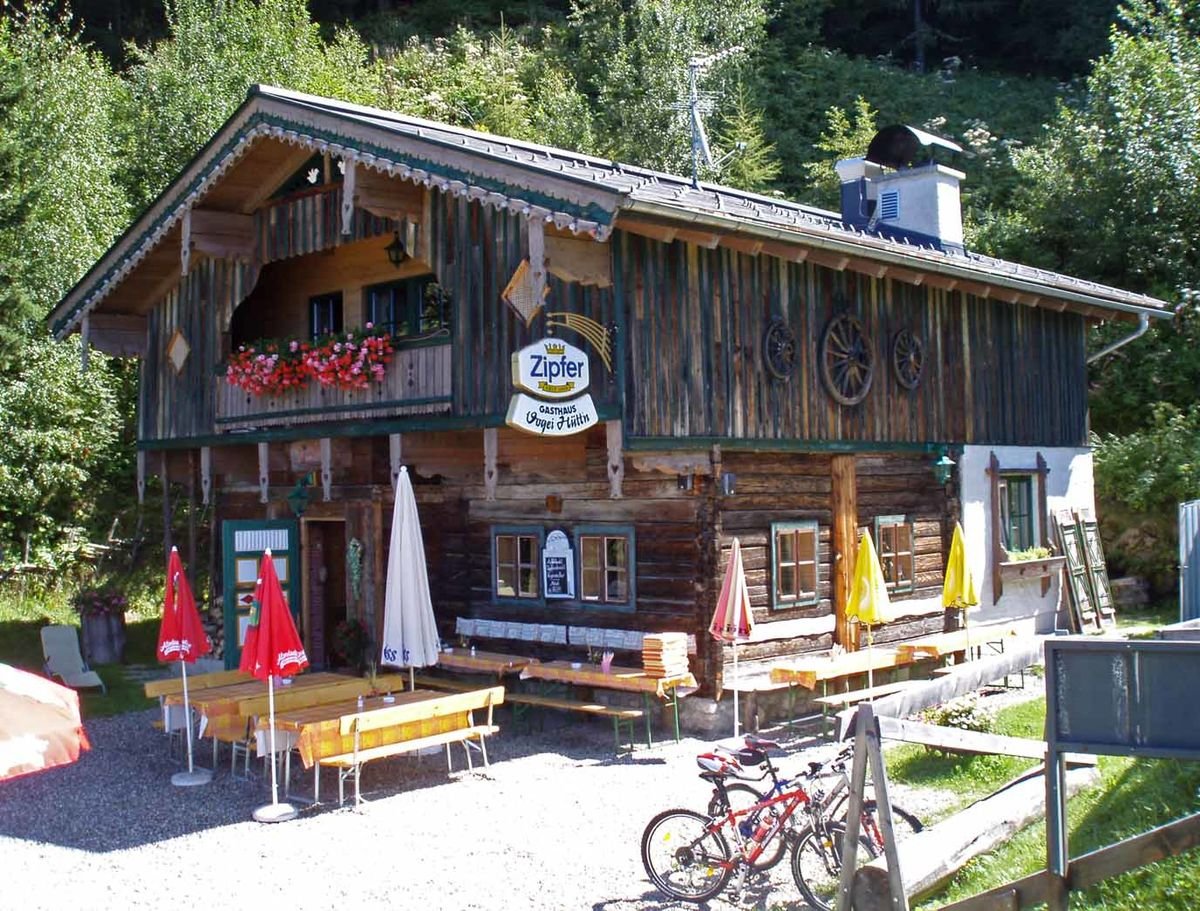 Hahnbaum Vogei Hütte - mittel