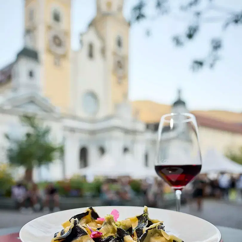 Cena, vino e musica