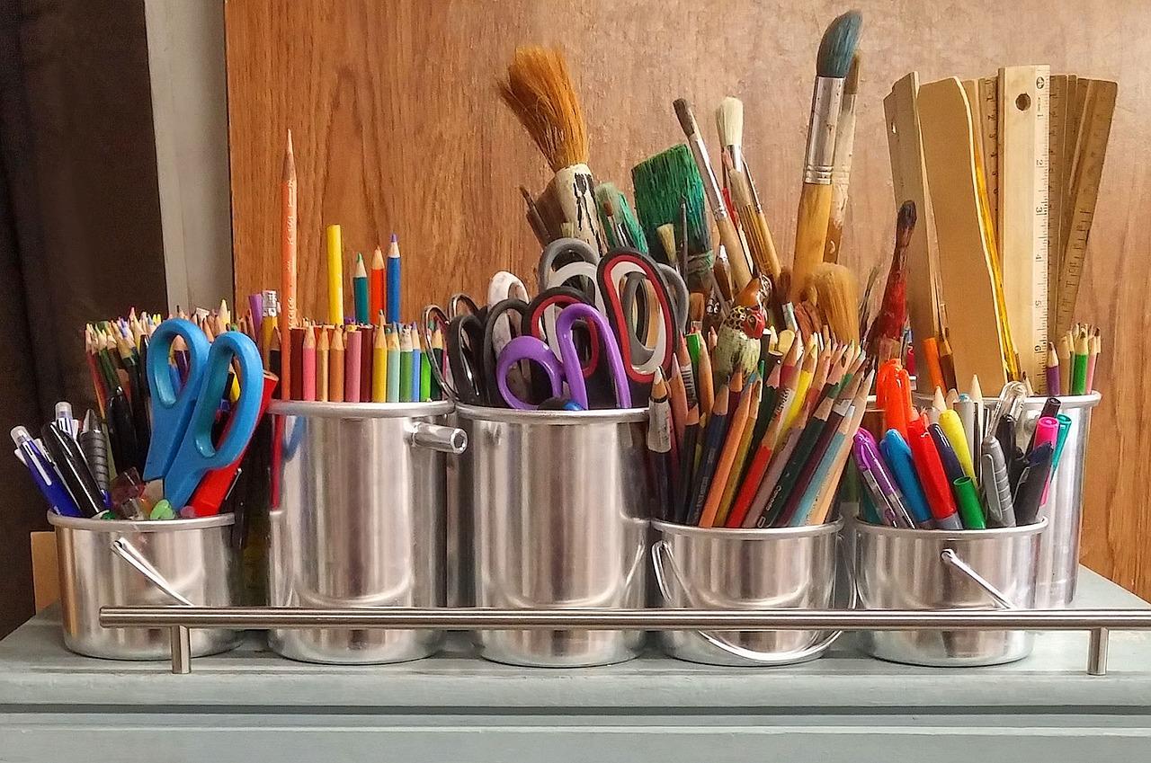 Teens: Holz-Schatztruhe kreativ gestallten. Ab 8 J.