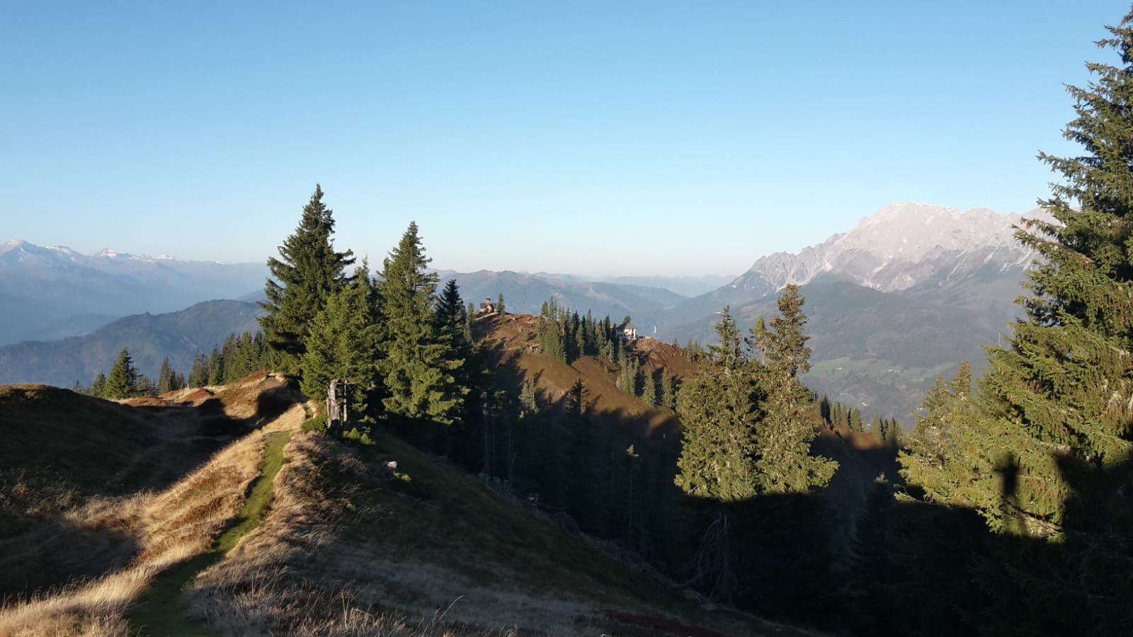 Mountain experience guided hike with Marianne