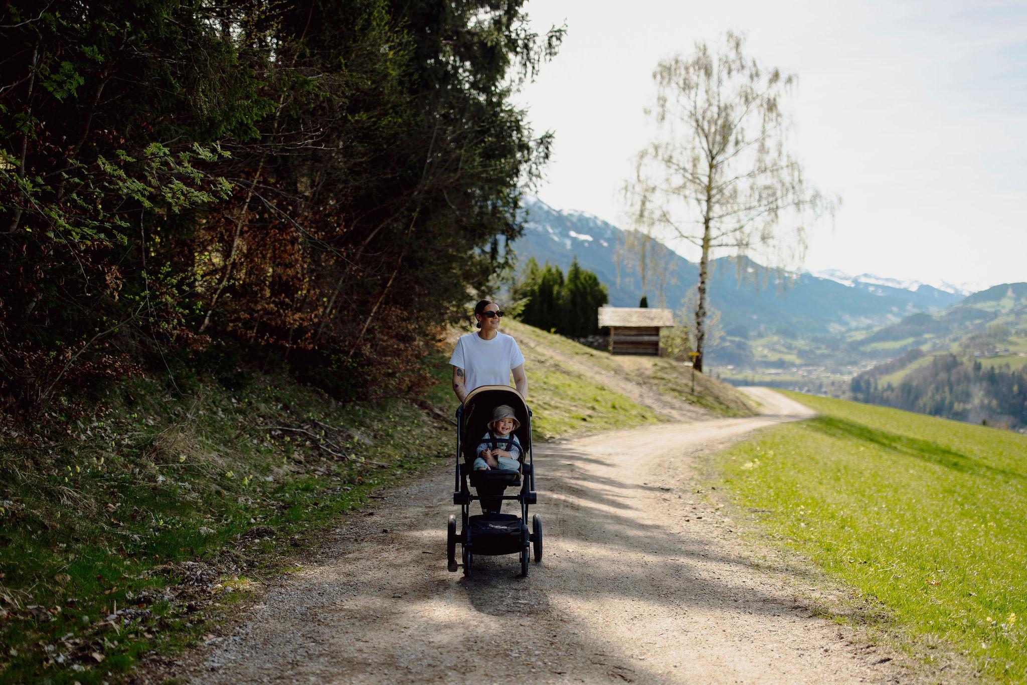 Spaziergang Zederbergrundweg - Kinderwagenfreundlich