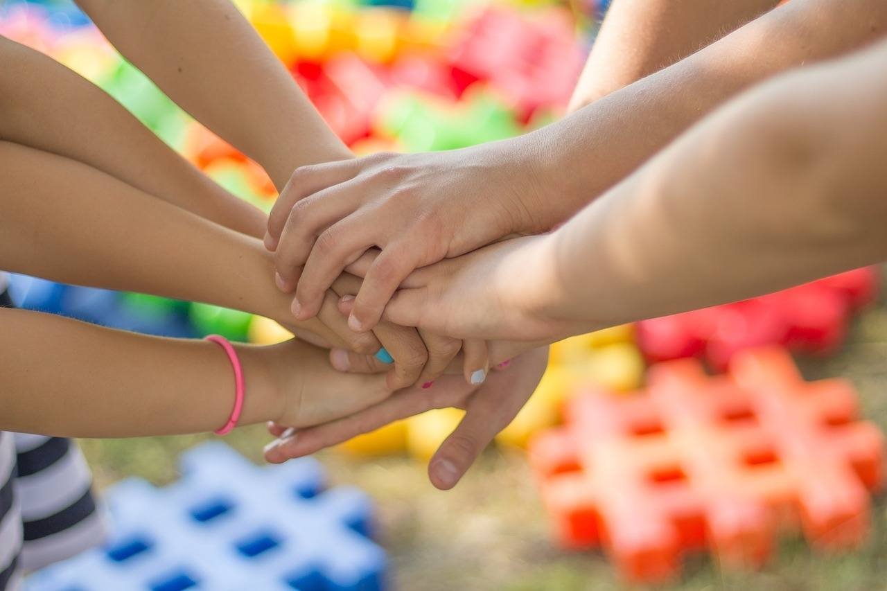 Kids-Fitness: Bewegungsspaß für kleine Gäste! 🏃♂️
