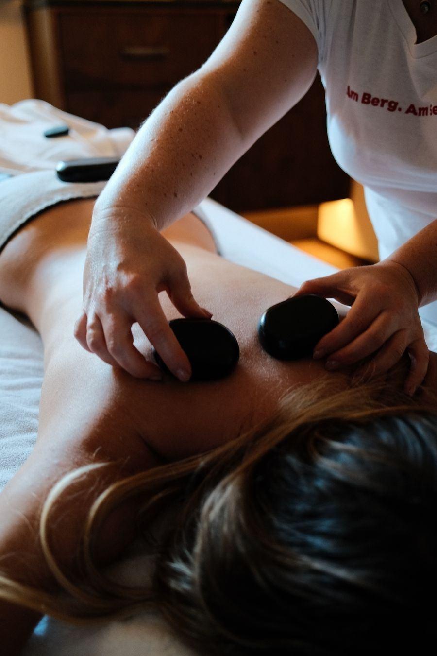 Deep Relax stone Massage