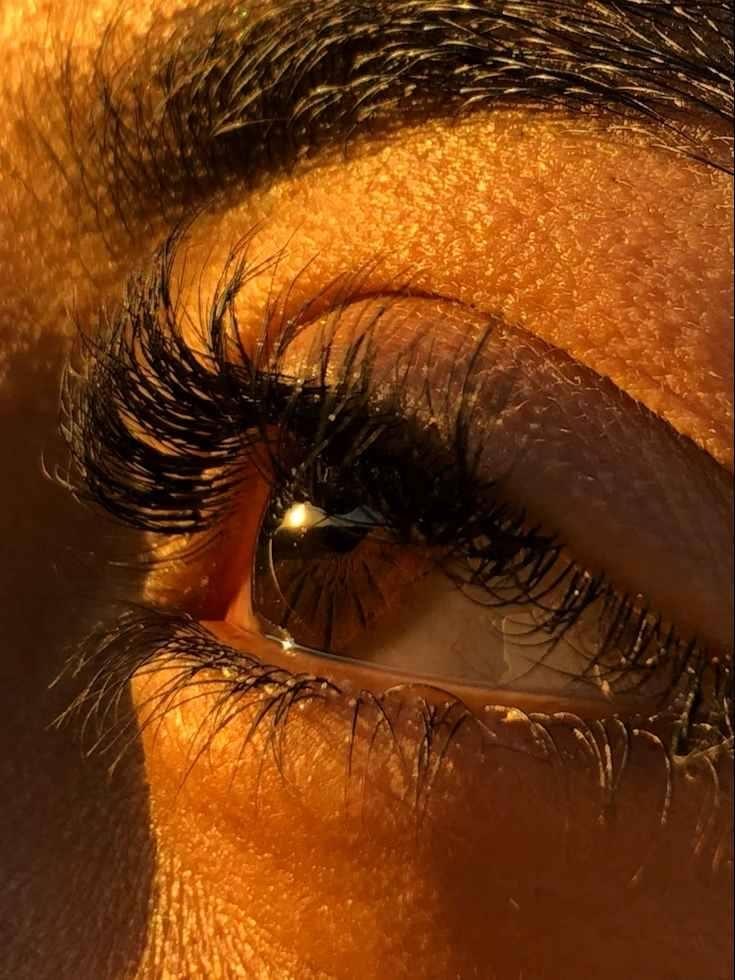 Wimpern färben