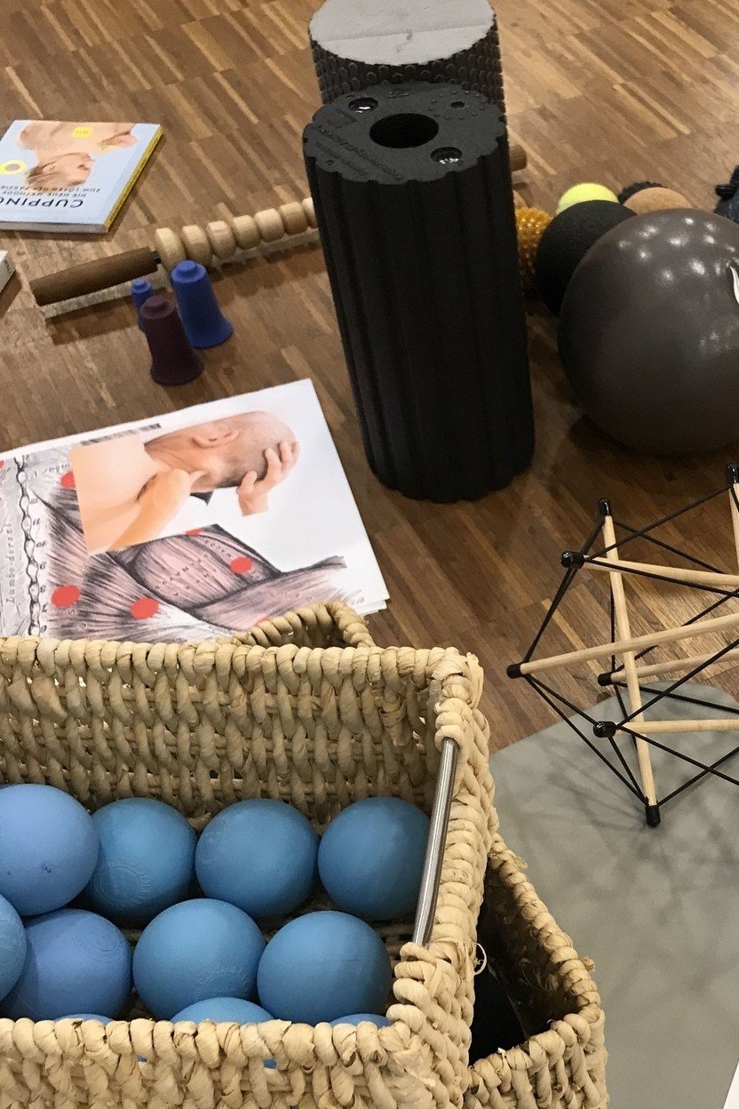 Faszientraining mit Rolle und Ball