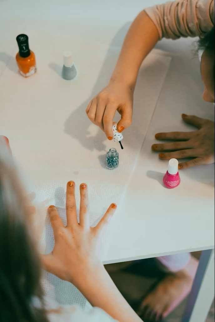 Kids manicure