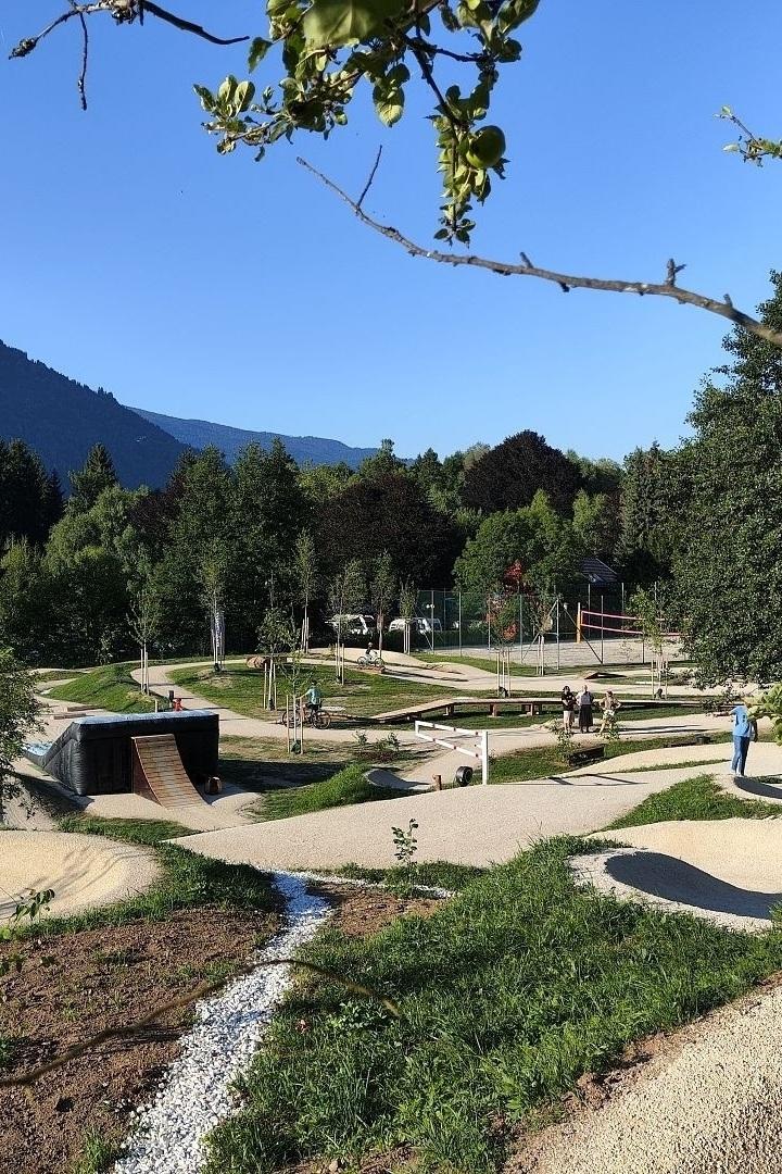 Lake.bike Family Playground