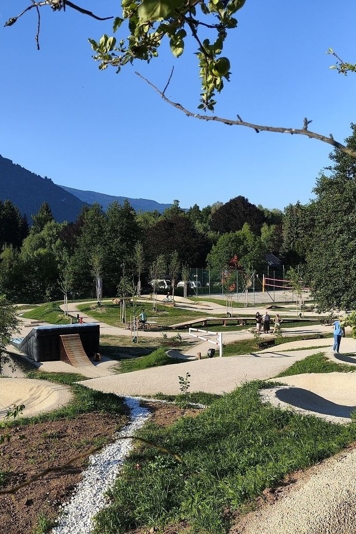 Lake.bike Family Playground