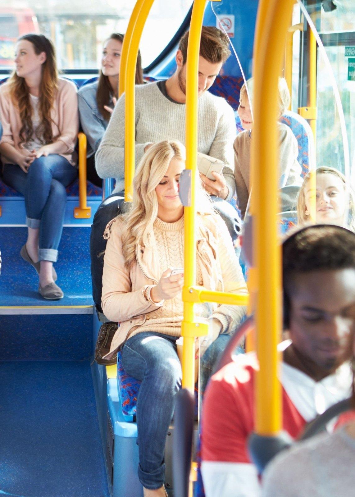 Bus- und Bahnfahrplan