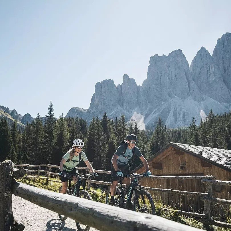 Slow Bike - E-MTB pleasure tour for beginners
