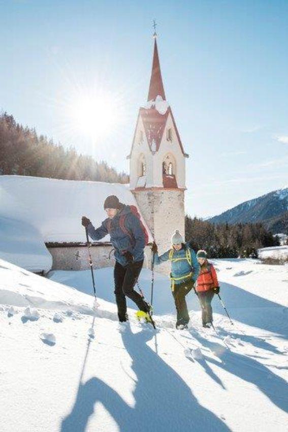 WINTER HIKE
TO THE RODENECKER ALM