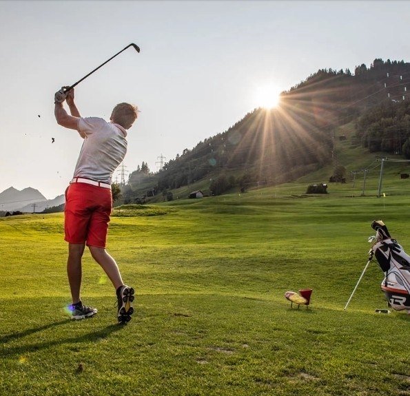 Golfen inmitten der Gipfelwelten