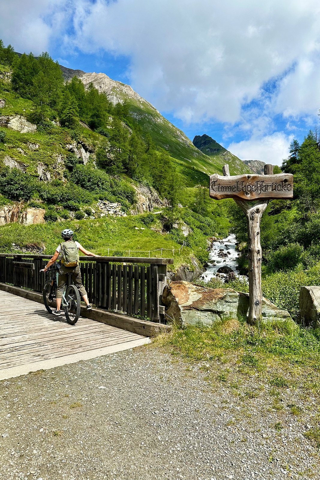 MIT DEM E-MTB ins Timmeltal