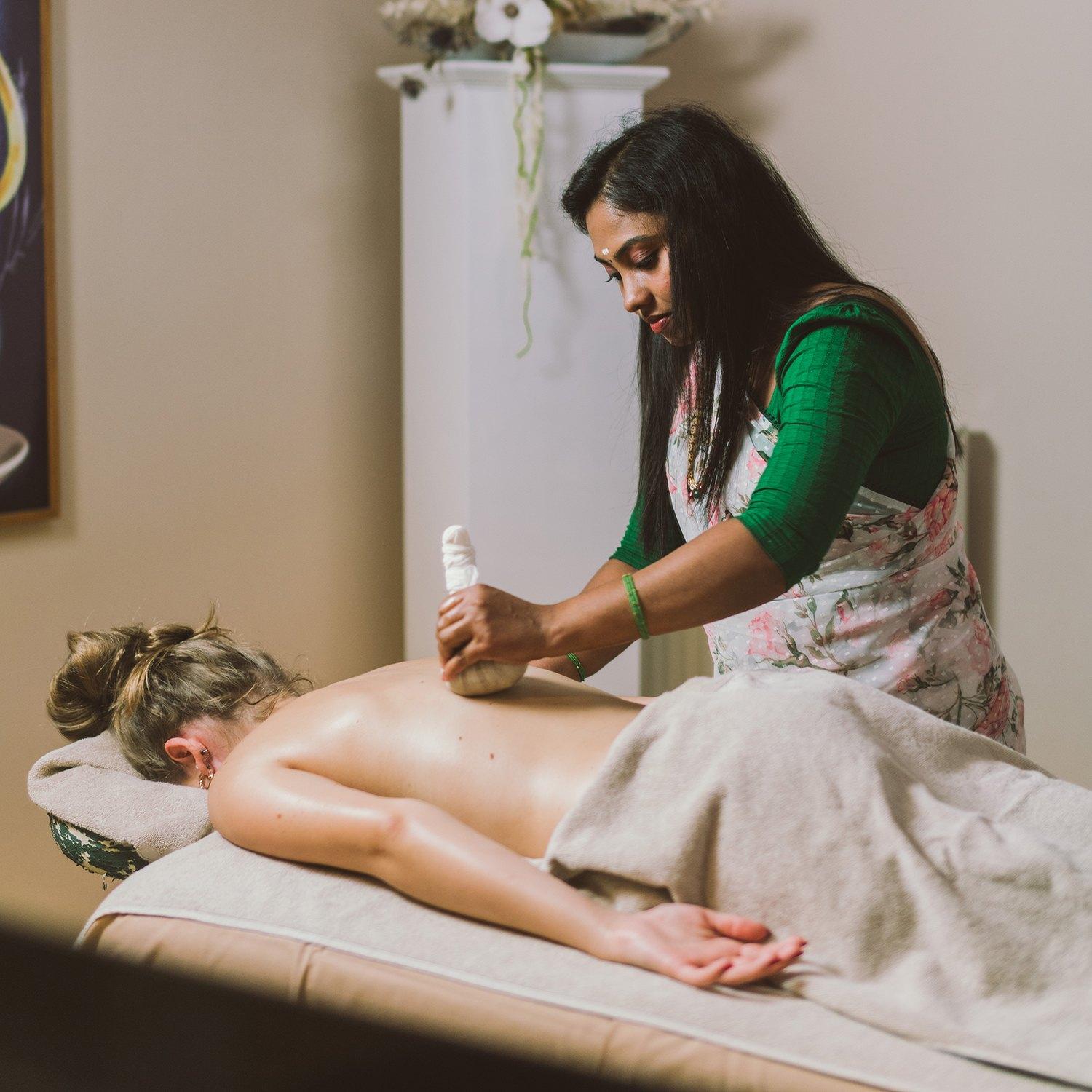 Ayurveda Package - Snehana & Pinda Sweda