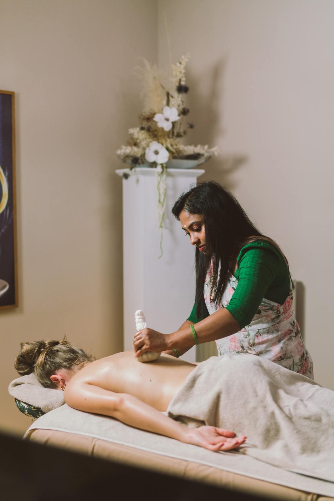 Ayurveda Package - Snehana & Pinda Sweda