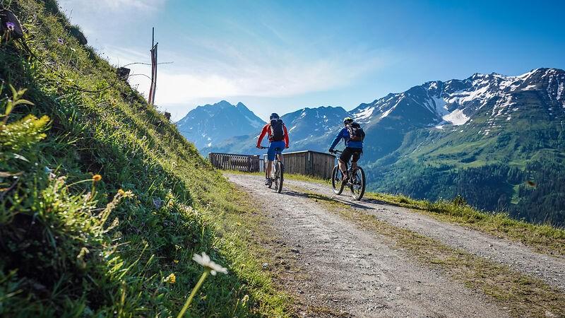 Hirschpleiskopf - anspruchsvolle E-Bike und Hike Tour