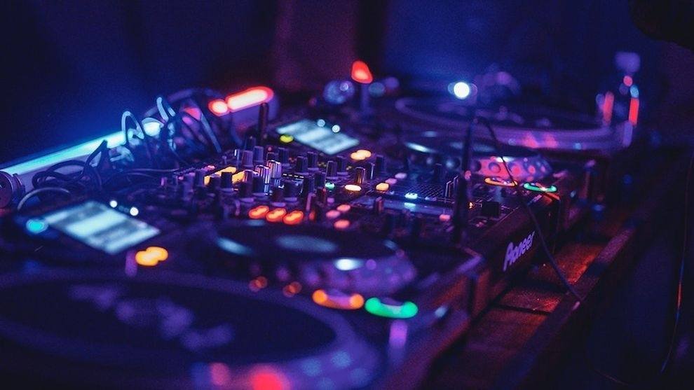 Serata musicale con DJ Marloon
