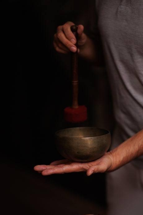 Singing bowl meditation