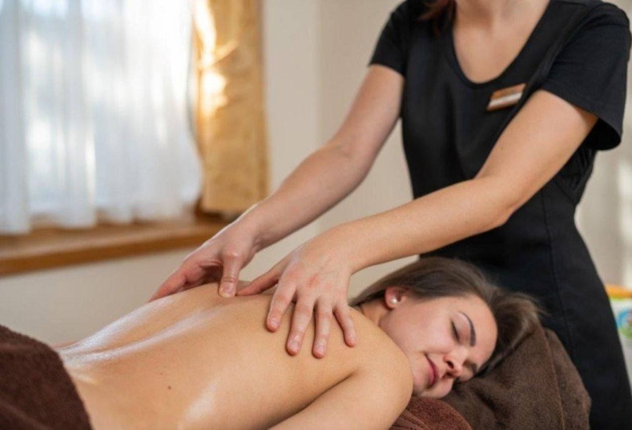 Belvita-Premium-Spa-Ganzkörpermassage
