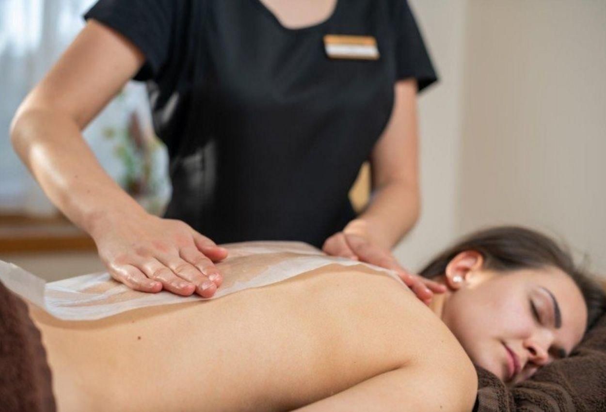Auszeit-Massage Tratterhof
+ Frischekick fürs Gesicht